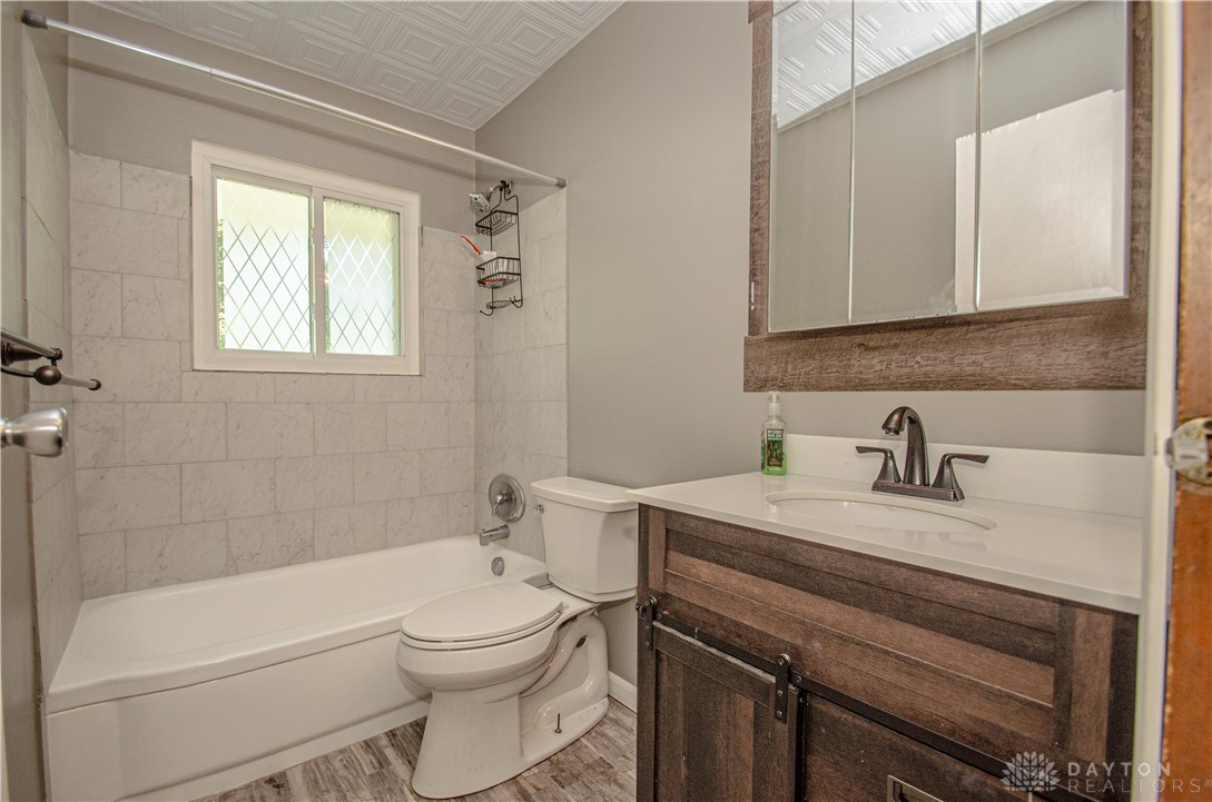 5728 Decker Road Franklin, OH 45005 - Photo 13 of 35 Gallery Image 13
