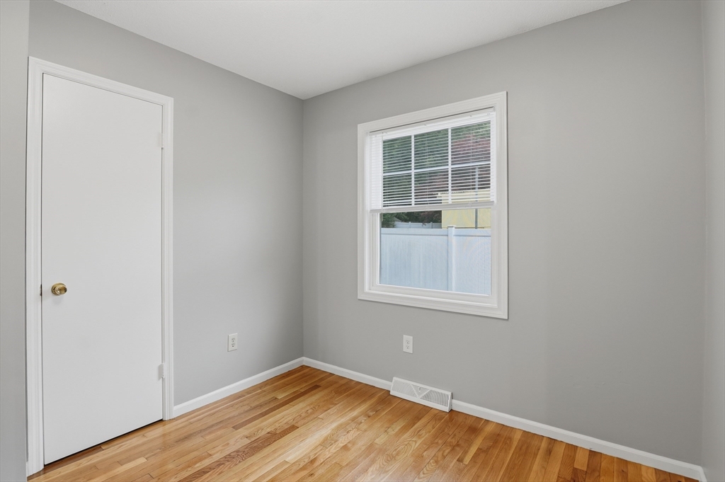 3 Hingham Road, Unit 1 Worcester, MA 01606 - Photo 23 of 35
