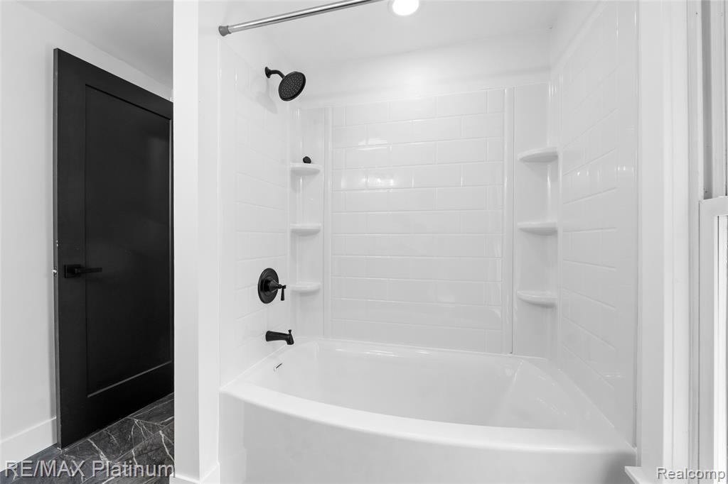 2950 Chilson Road Howell, MI 48843 - Photo 19 of 30 Gallery Image 19