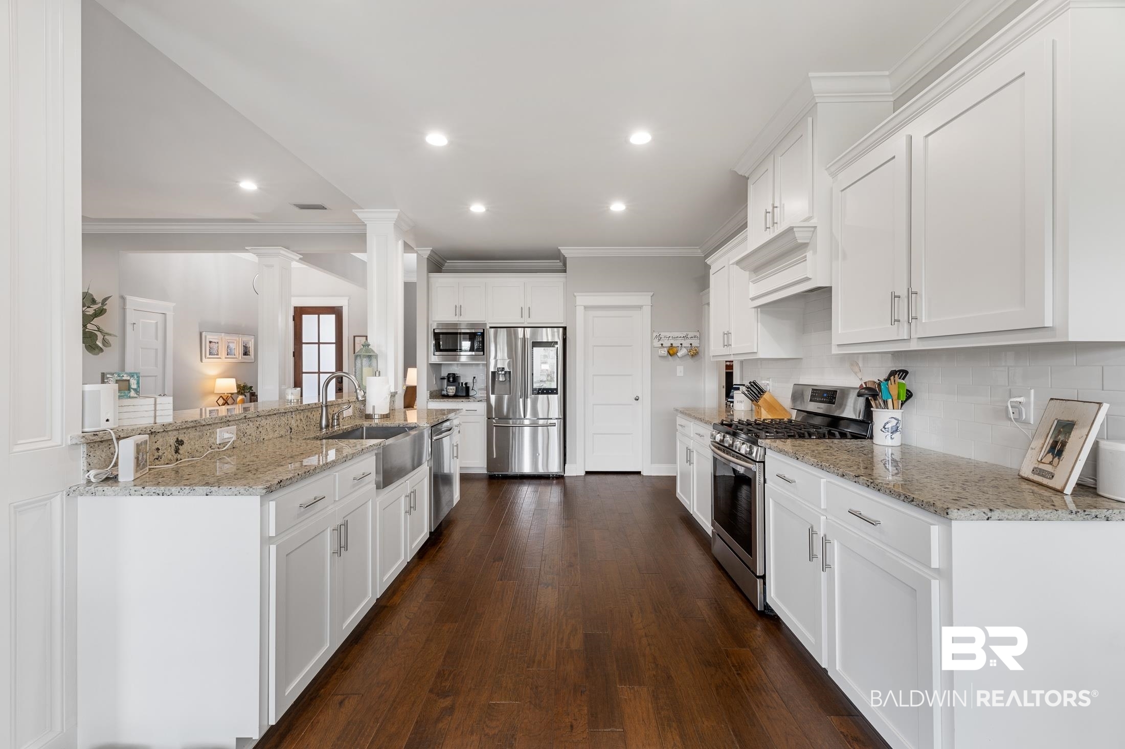 217 Garrison Boulevard Fairhope, AL 36532 - Photo 11 of 41 Kitchen