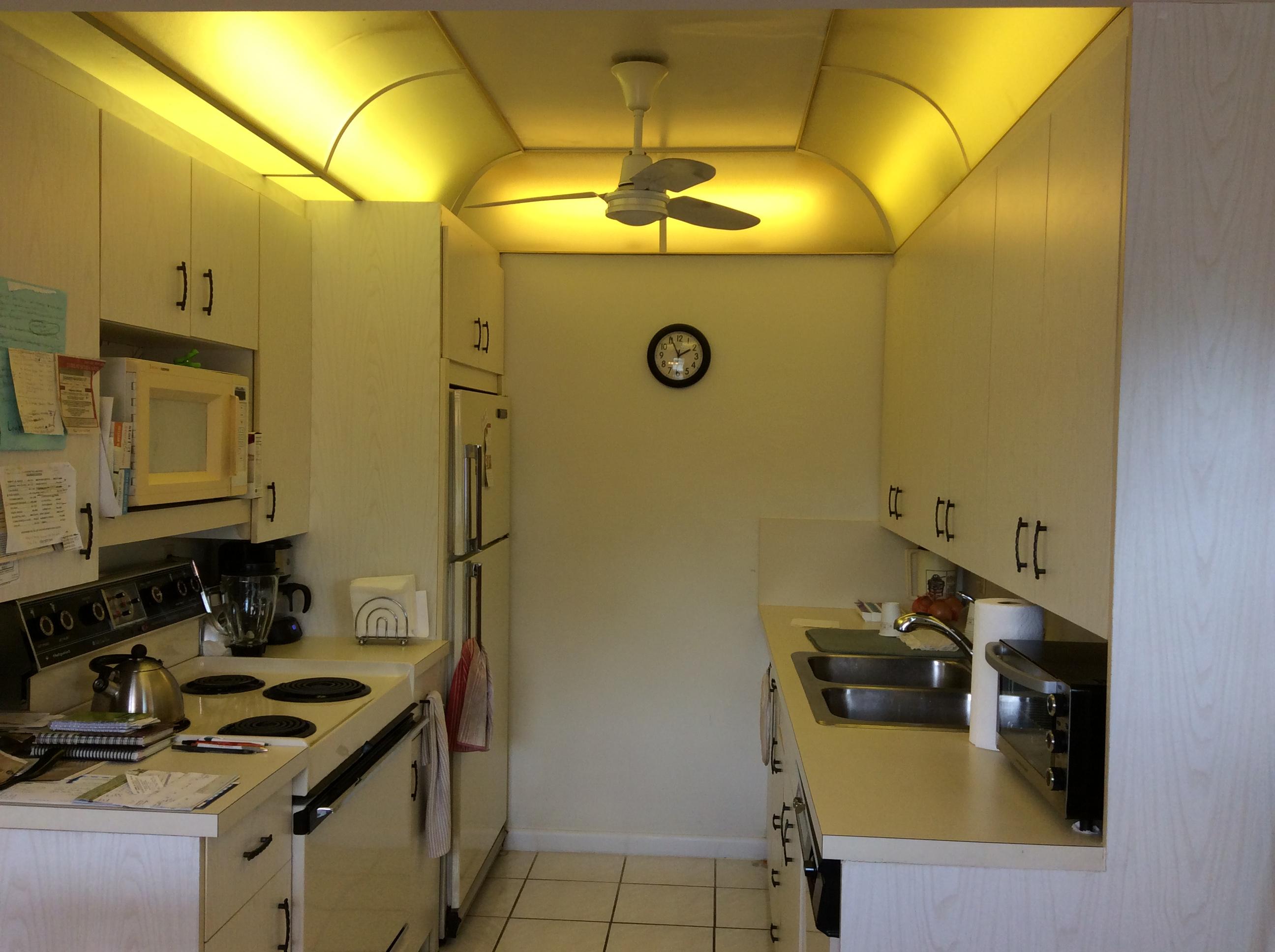 2008 Exeter Boca Raton, FL 33434 - Photo 4 of 13 Kitchen
