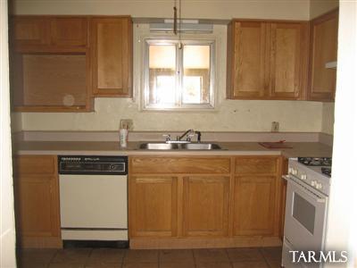 327 East Yavapai Road Tucson, AZ 85705 - Photo 3 of 6 Gallery Image 3