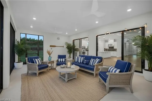 $949,500 | 15107 Pescara Street, Naples, FL 34114