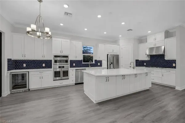 $949,500 | 15107 Pescara Street, Naples, FL 34114