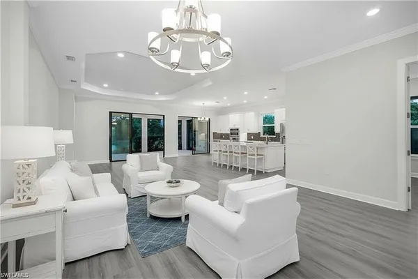 $949,500 | 15107 Pescara Street, Naples, FL 34114