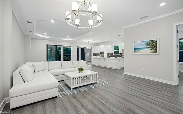 $949,500 | 15107 Pescara Street, Naples, FL 34114