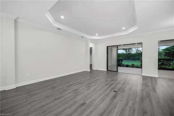 $949,500 | 15107 Pescara Street, Naples, FL 34114