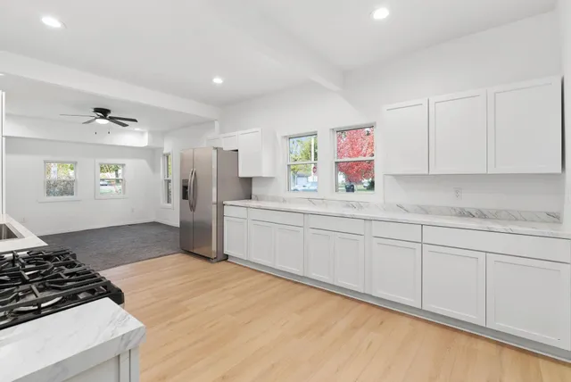 $209,900 | 1424 St Lawrence Avenue, Beloit, WI 53511