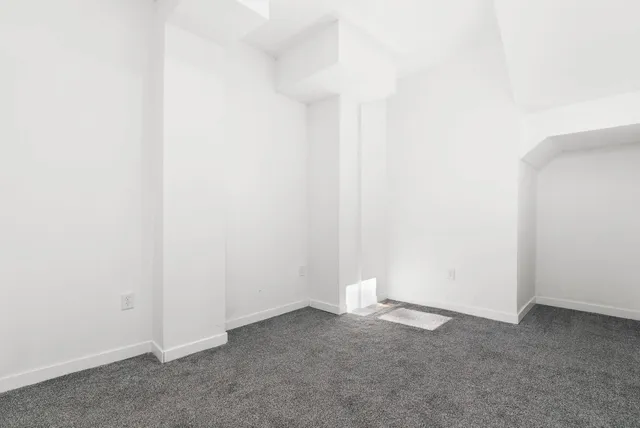 $209,900 | 1424 St Lawrence Avenue, Beloit, WI 53511