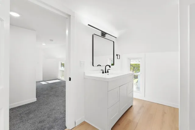 $209,900 | 1424 St Lawrence Avenue, Beloit, WI 53511