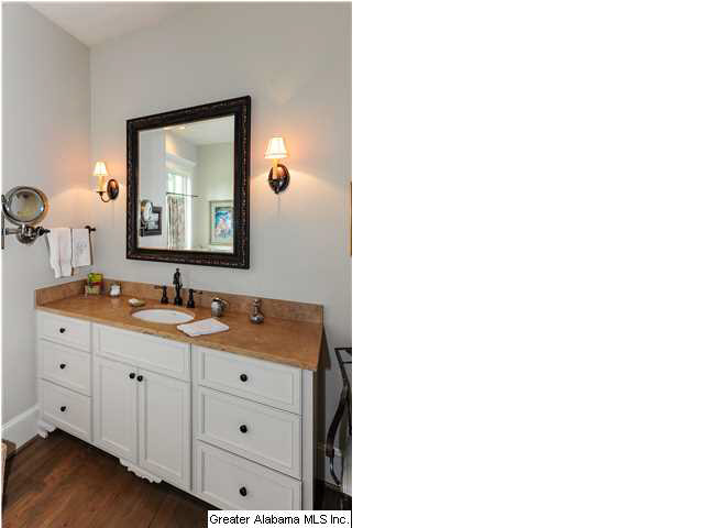 20 Woodhill Road Birmingham, AL 35213 - Photo 16 of 32