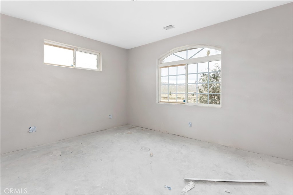 26525 Papago Road Apple Valley, CA 92307 - Photo 14 of 40