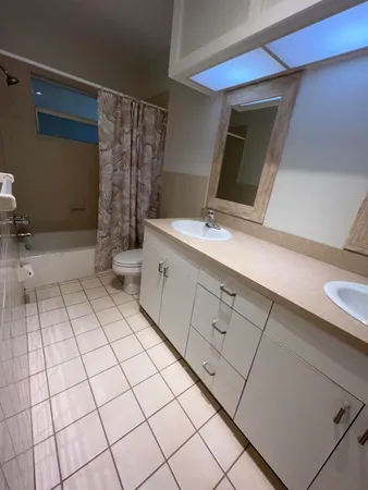 $1,600 | 1050 East Sample Road, Unit 311, Pompano Beach, FL 33064