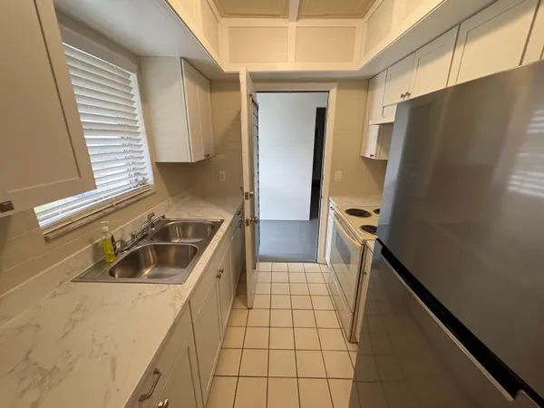 $1,525 | 1050 East Sample Road, Unit 311, Pompano Beach, FL 33064
