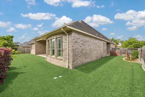 $675,000 | 5914 Solar Point Lane, Houston, TX 77041