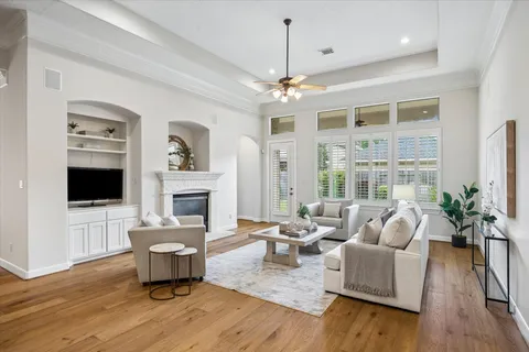 $675,000 | 5914 Solar Point Lane, Houston, TX 77041