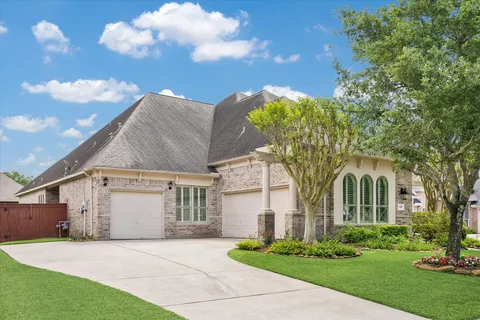 $675,000 | 5914 Solar Point Lane, Houston, TX 77041