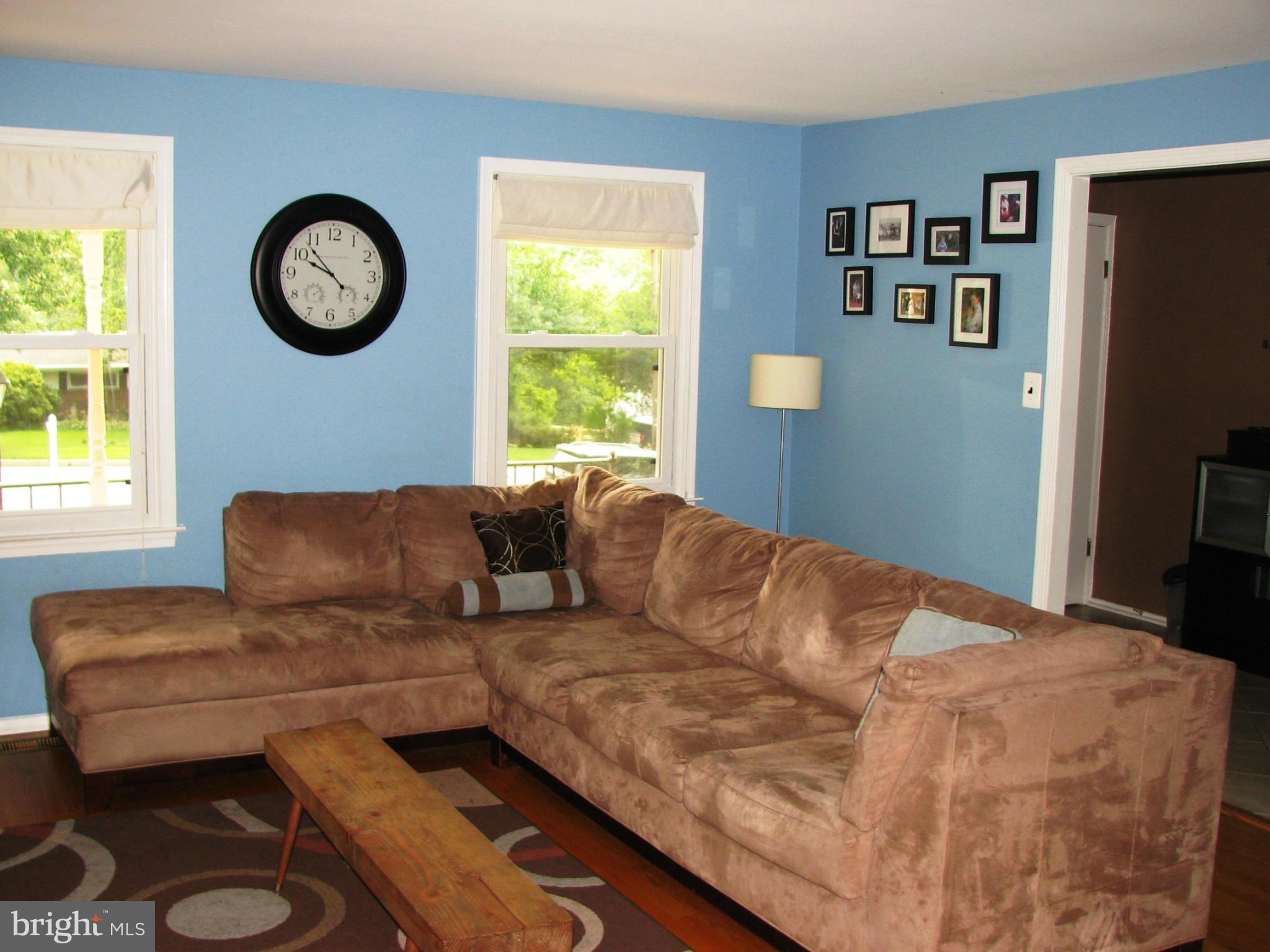 2118 Pot Spring Road Lutherville-Timonium, MD 21093 - Photo 14 of 18 Living Room