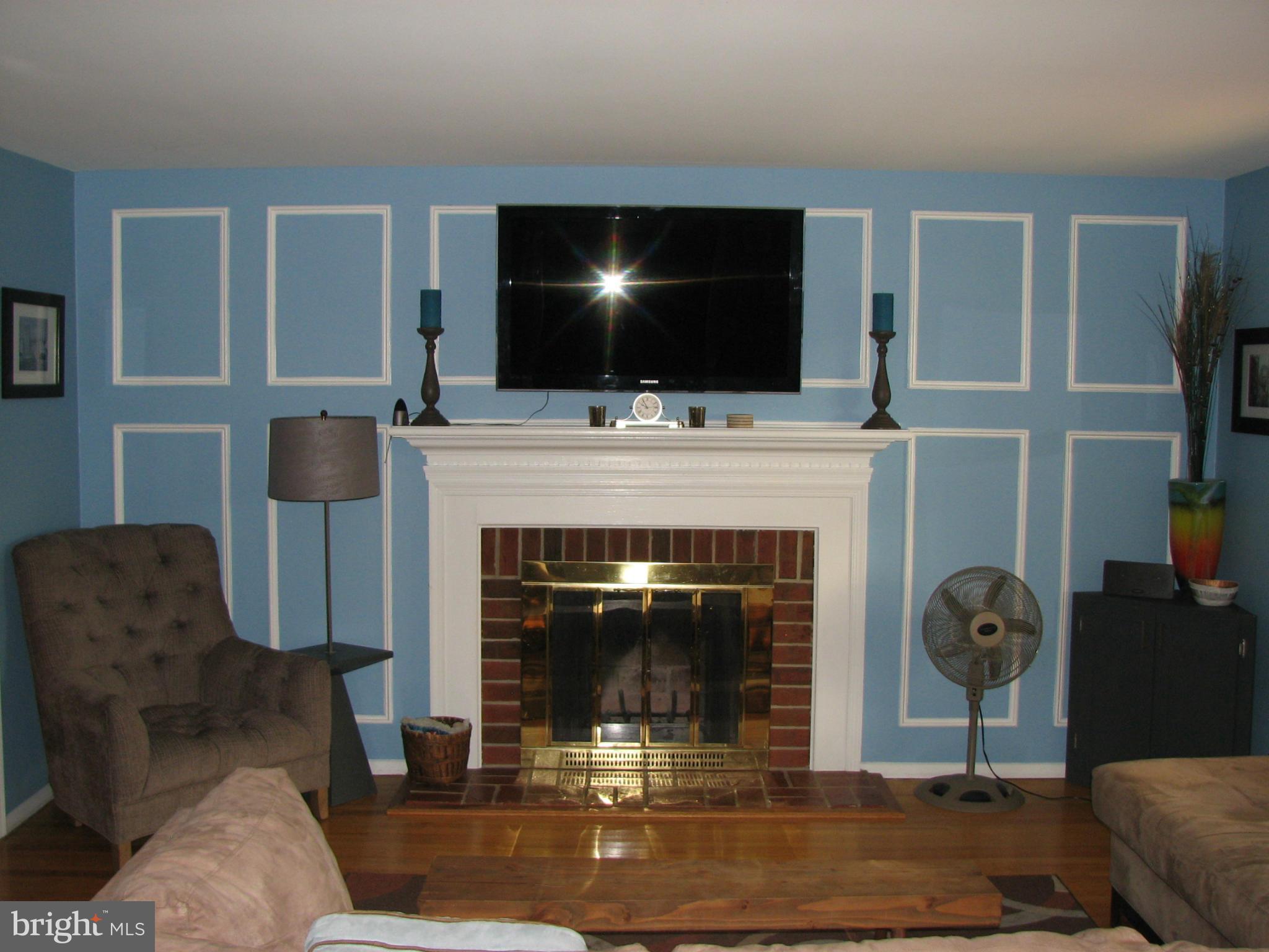 2118 Pot Spring Road Lutherville-Timonium, MD 21093 - Photo 15 of 18 Living Room