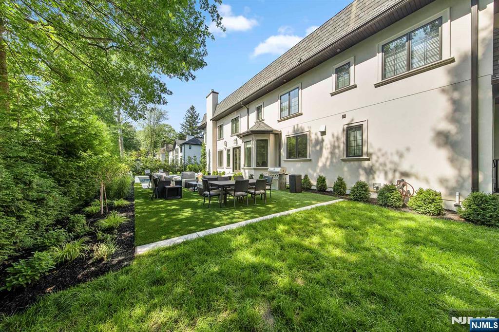 199 Whitman Street Haworth, NJ 07641 - Photo 5 of 50