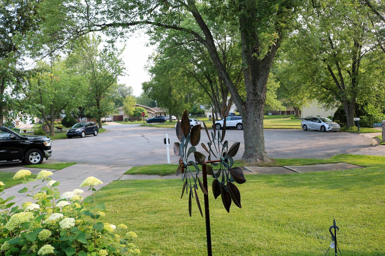 8469 Morse Court Crown Point, IN 46307 - Photo 32 of 33 a backyard of a house with table and chairs