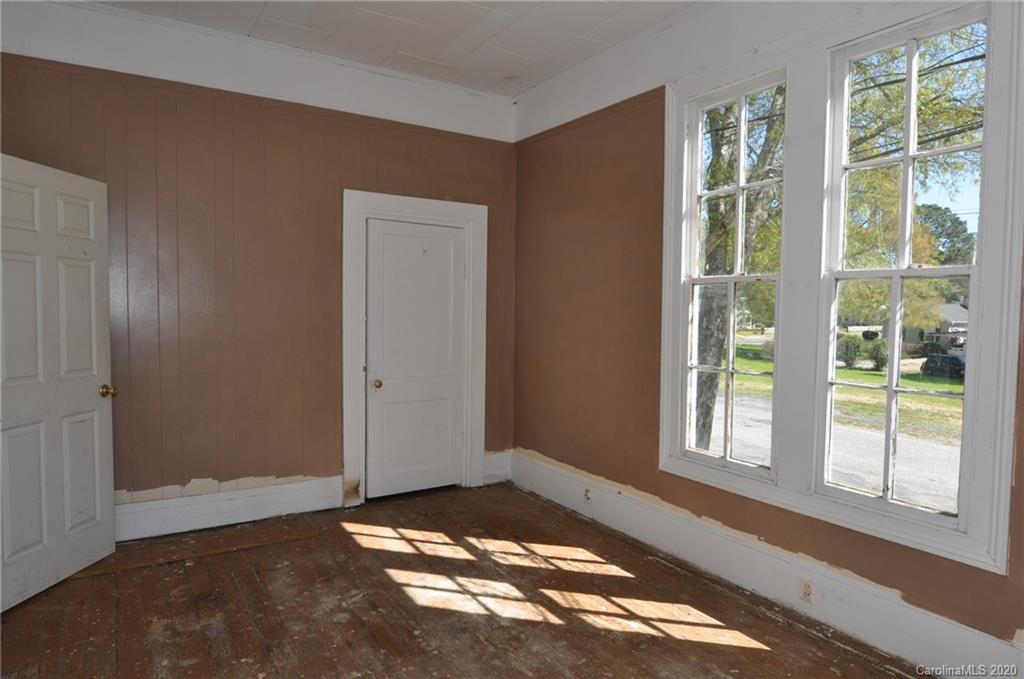 160 Pinckney Street, Unit A&B Chester, SC 29706 - Photo 4 of 14 Gallery Image 4