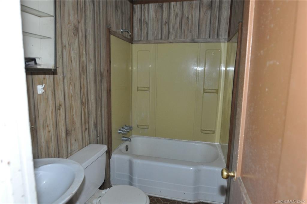 160 Pinckney Street, Unit A&B Chester, SC 29706 - Photo 5 of 14 Gallery Image 5