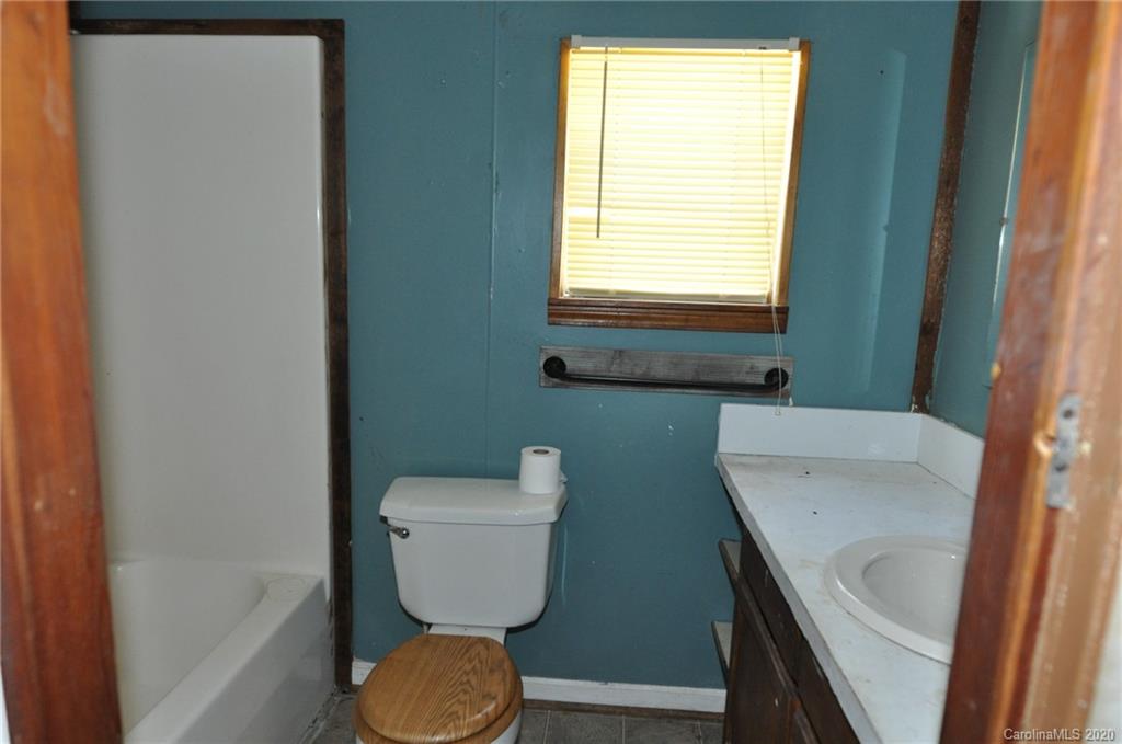 160 Pinckney Street, Unit A&B Chester, SC 29706 - Photo 10 of 14 Gallery Image 10