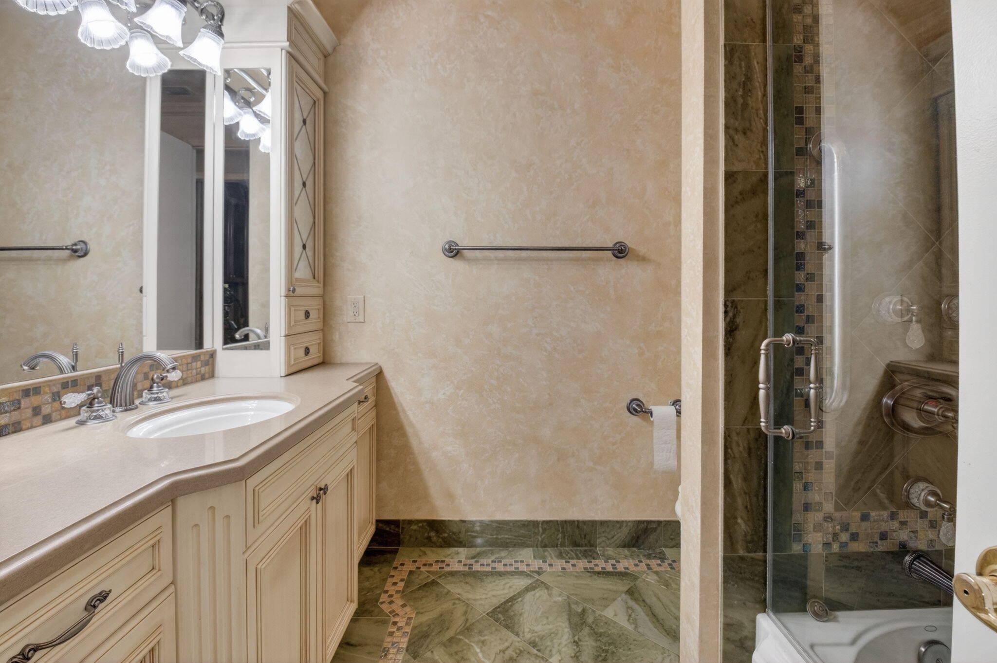 18584 Harbor Light Way Boca Raton, FL 33498 - Photo 28 of 90 28-web-or-mls-DSC_6181