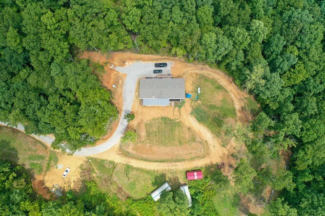 537 Howard Switch Road Hohenwald, TN 38462 - Photo 41 of 42 Gallery Image 41