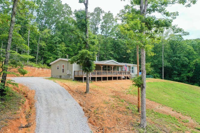 537 Howard Switch Road Hohenwald, TN 38462 - Photo 5 of 42 Gallery Image 5