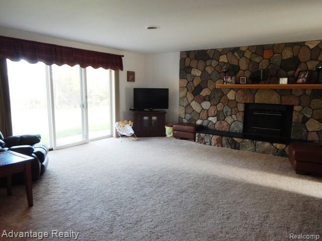 54095 Baker Road New Baltimore, MI 48047 - Photo 13 of 57 DSCN5539.JPG