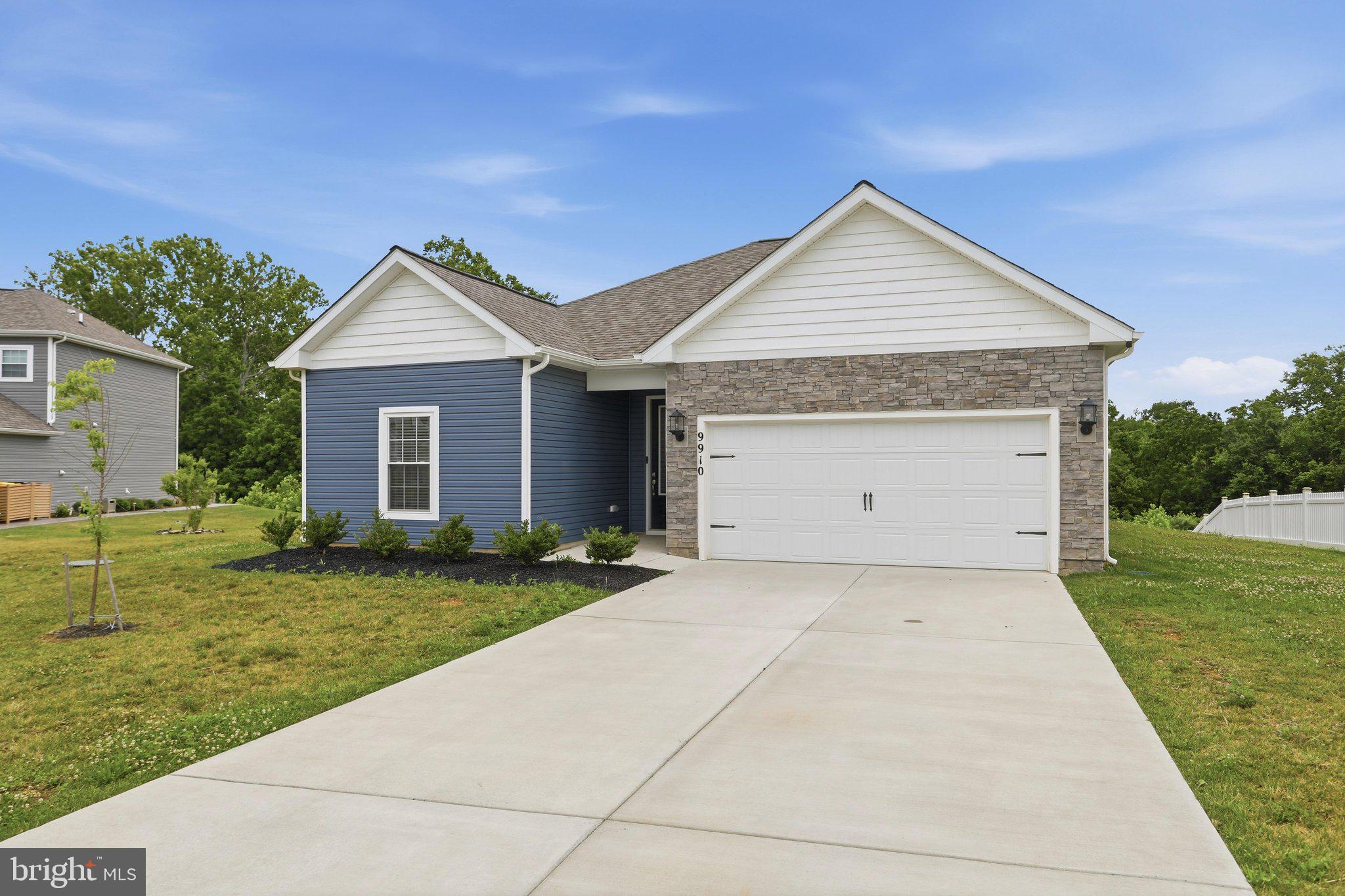 9910 Roulette Drive Hagerstown, MD 21740 - Photo 3 of 28