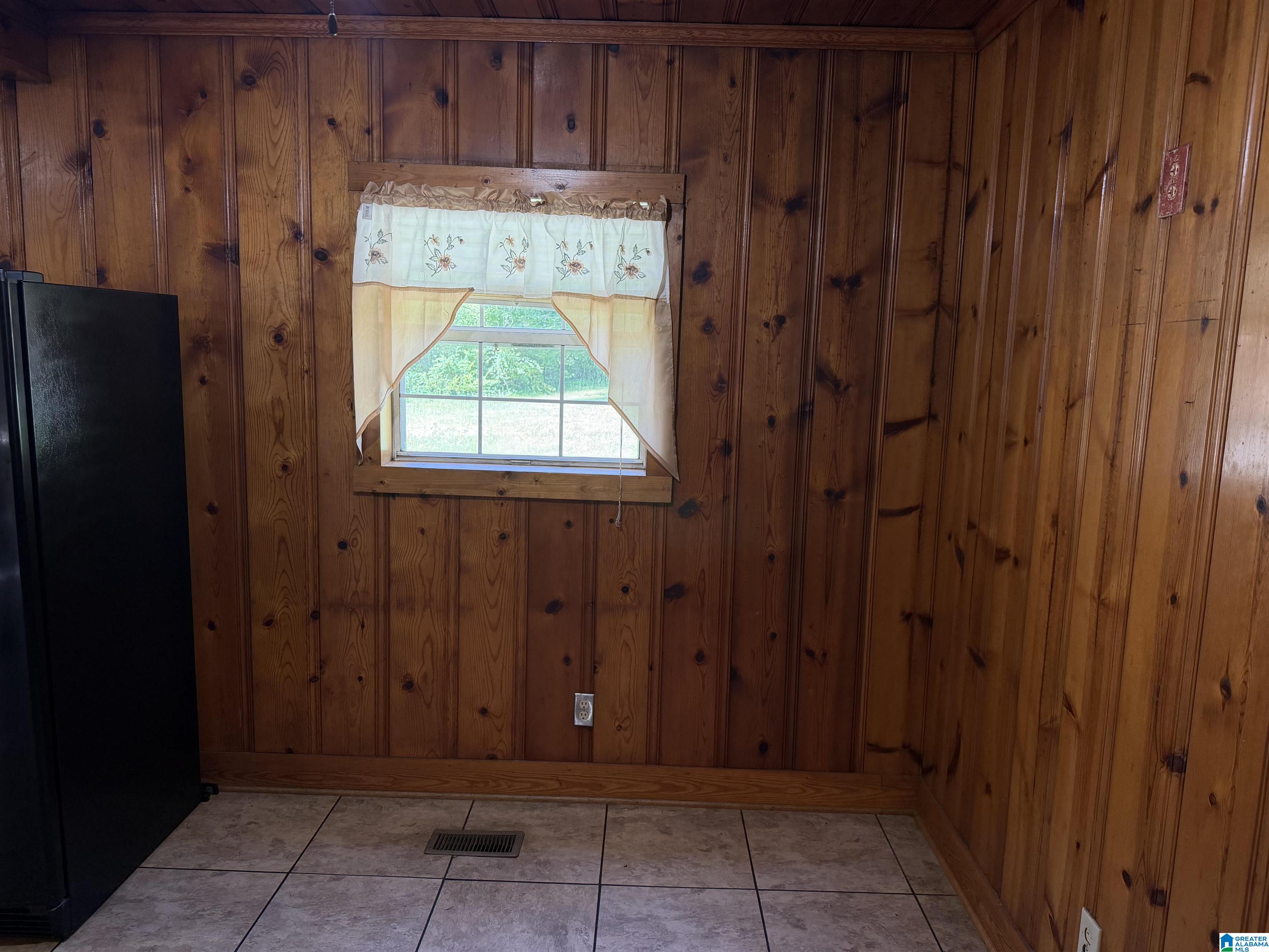 24 West Glade Road Anniston, AL 36206 - Photo 4 of 17
