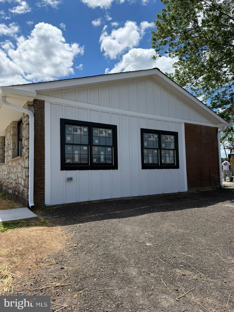 1036 Sweetbriar Road Perkasie, PA 18944 - Photo 11 of 12 Side View