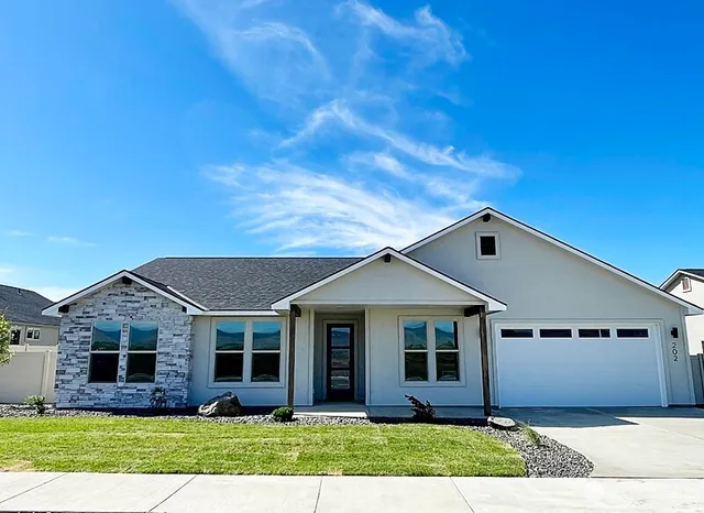$629,900 | 202 East Ian Avenue, Ellensburg, WA 98926