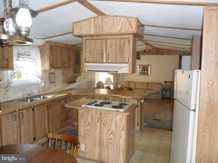 430 Walnut Road Honey Brook, PA 19344 - Photo 5 of 23 Gallery Image 5