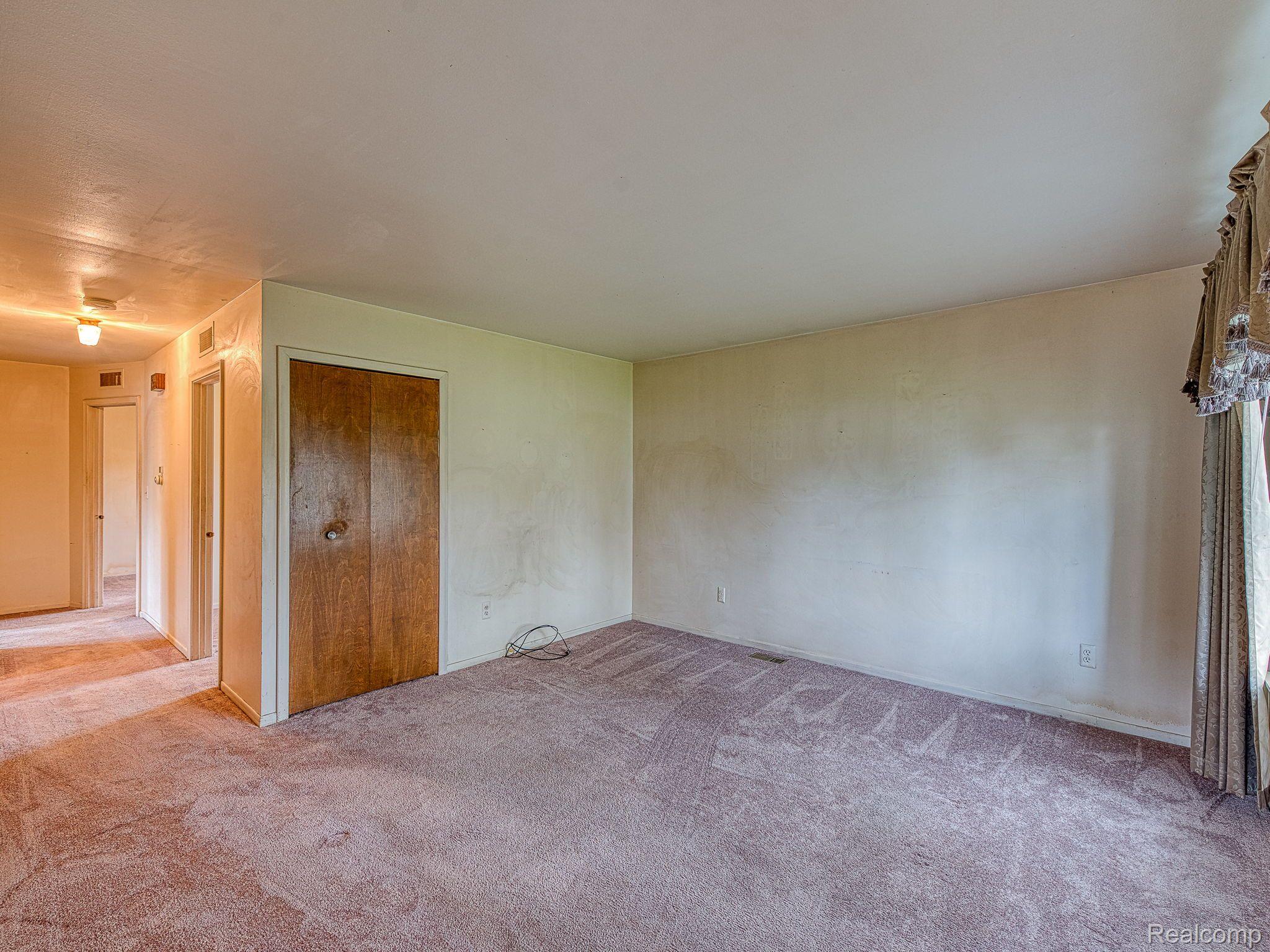 596 North Harris Road Ypsilanti, MI 48198 - Photo 8 of 27 Gallery Image 8