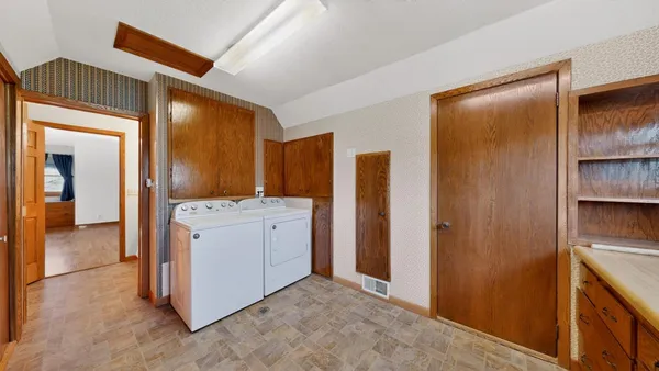 $335,000 | 716 Fillmore Street Southeast, Chatfield, MN 55923