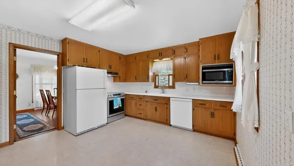 $335,000 | 716 Fillmore Street Southeast, Chatfield, MN 55923
