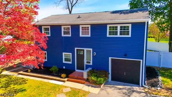$495,000 | 2 Laurie Terrace, Hackettstown, NJ 07840