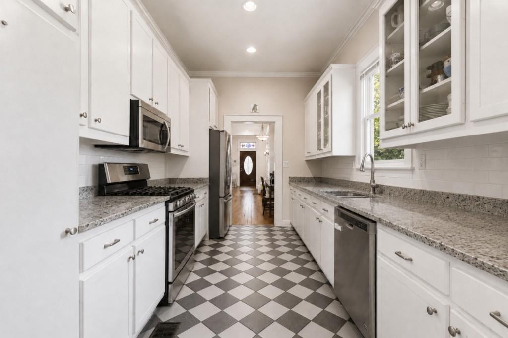 515 Calhoun Street Northwest Atlanta, GA 30318 - Photo 7 of 26