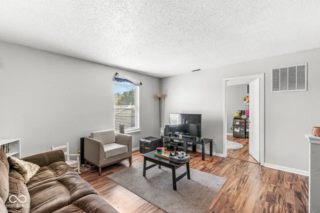 $284,900 | 3424 Pavetto Lane, Indianapolis, IN 46203