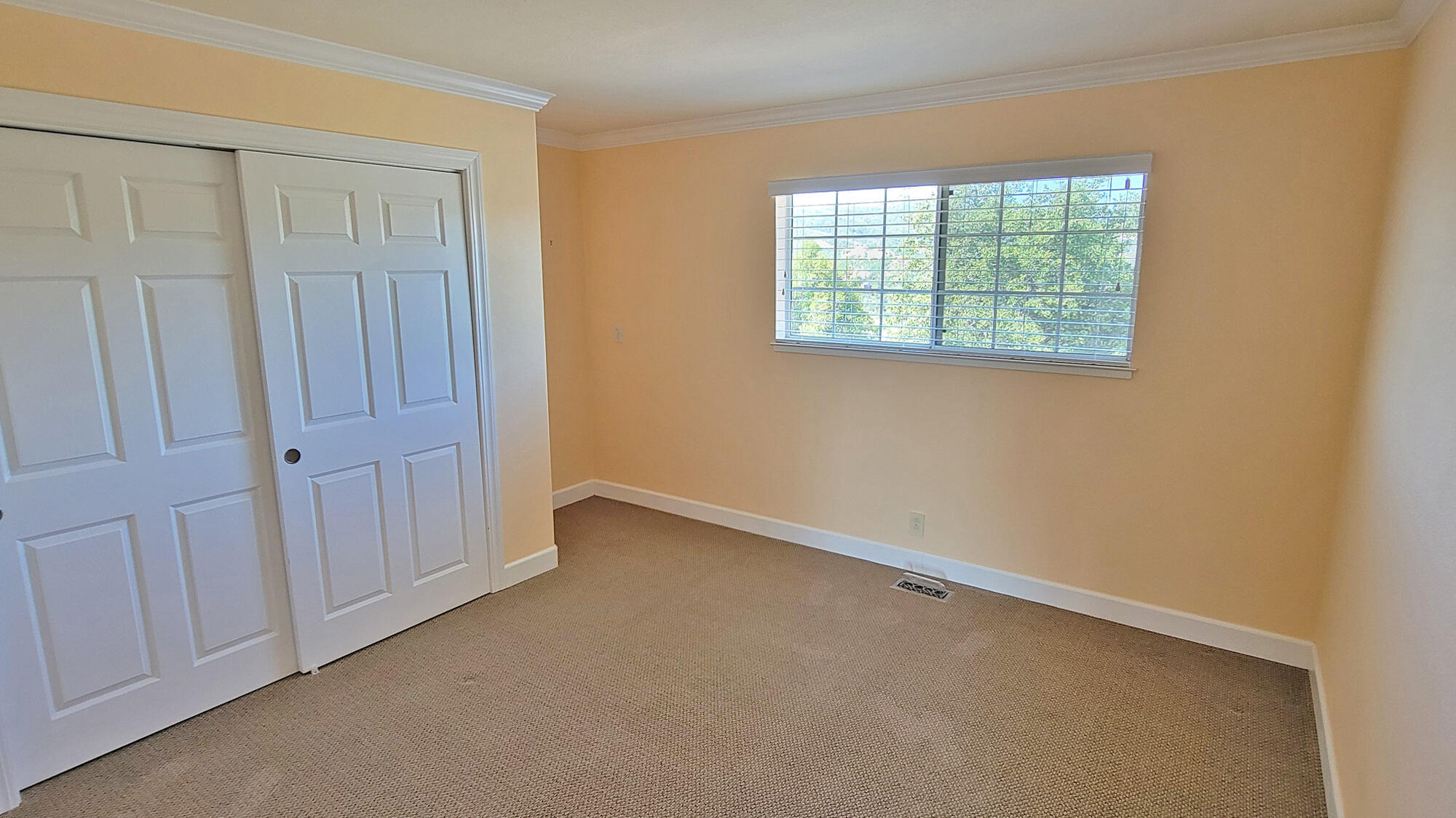 15723 Highland Point Way Redding, CA 96001 - Photo 22 of 40 bed2
