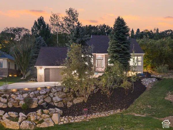 $1,174,990 | 2119 East Oak Lane, Layton, UT 84040