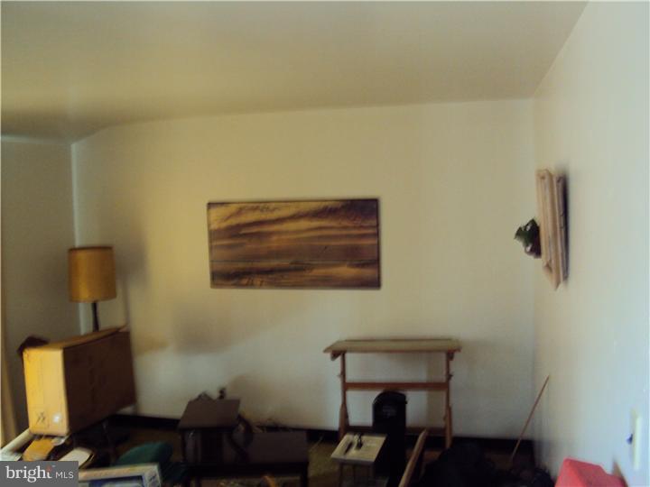 102 Dubois Road Glassboro, NJ 08028 - Photo 8 of 19 Family Room