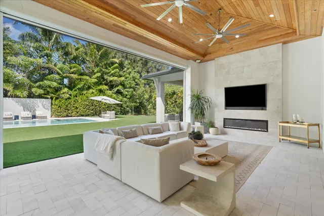 $6,745,000 | 501 Northwest 9th Street, Delray Beach, FL 33444