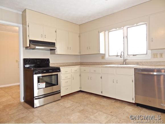 568 Long Shoals Road Arden, NC 28704 - Photo 2 of 24 Gallery Image 2