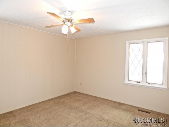 568 Long Shoals Road Arden, NC 28704 - Photo 12 of 24 Gallery Image 12