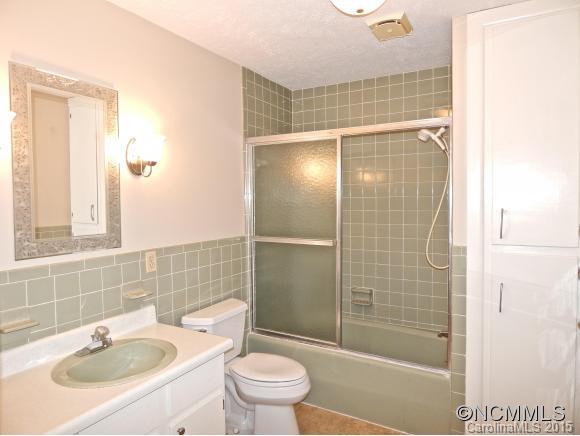 568 Long Shoals Road Arden, NC 28704 - Photo 13 of 24 Gallery Image 13